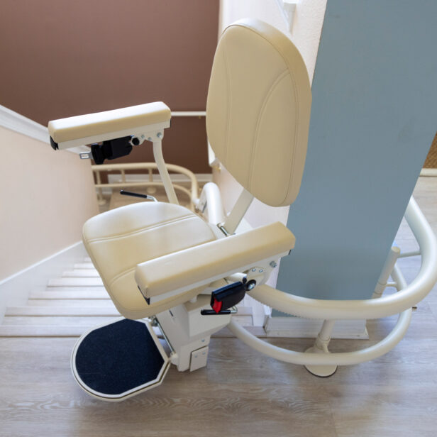 Harmar Helix Curved Stairlift