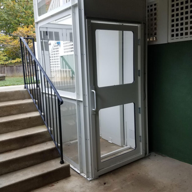 SHC Vertical Platform Lift